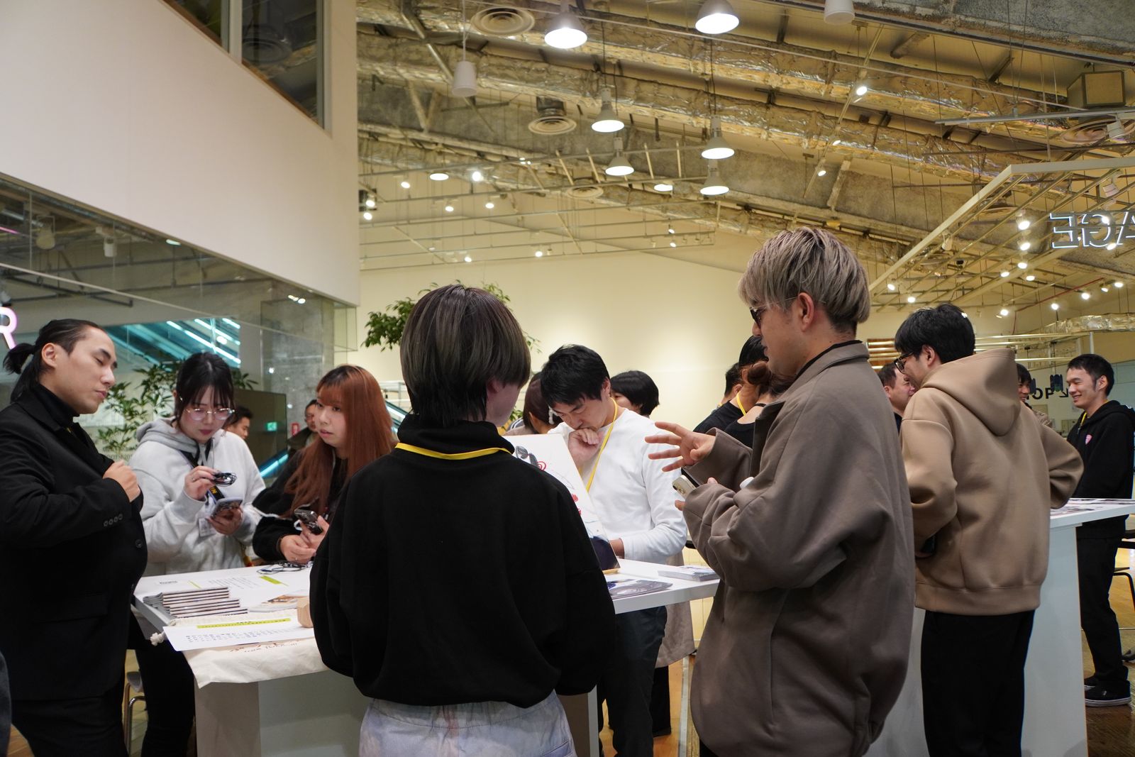 過去開催の交流会の様子